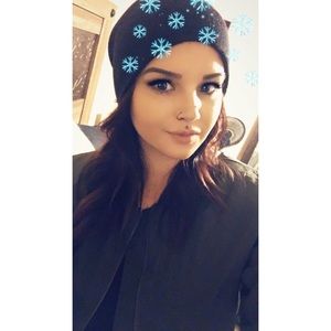 Meet your Posher, Alicia